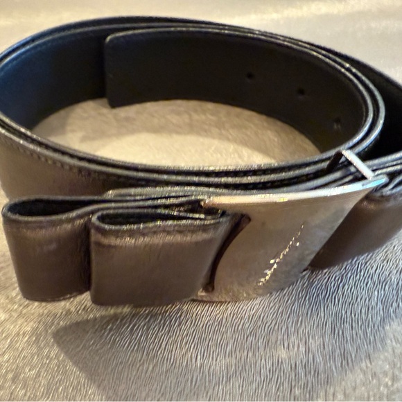 Salvatore Ferragamo silver/grey women’s belt. main image 6